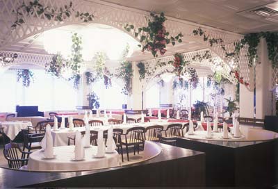 Ресторан Цветущий Сад в гостинице Измайлово